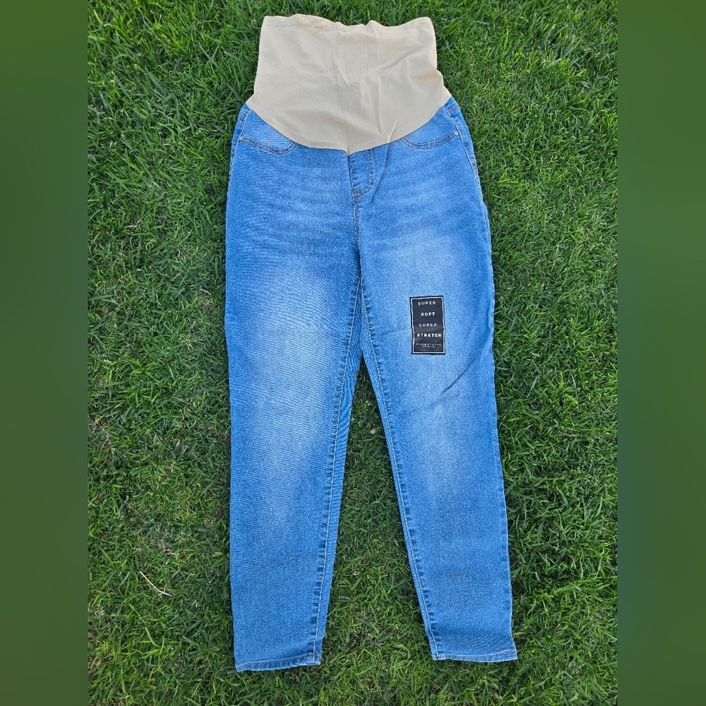 Maternity Celebrity Pink Slim Blue Jeans with Faded Effect Size L NWT